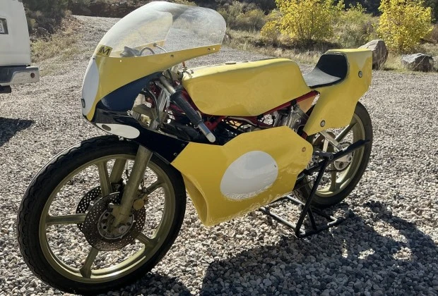 Vehicle image 3 of 7