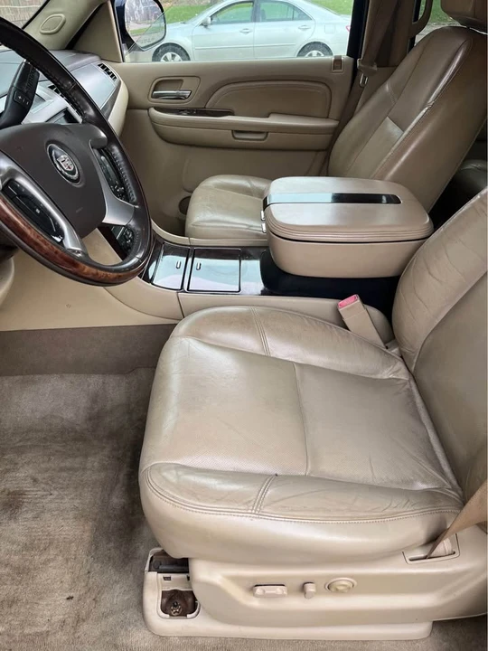 2009 Cadillac Escalade & EXT 3rd Gen - Image 7 of 9