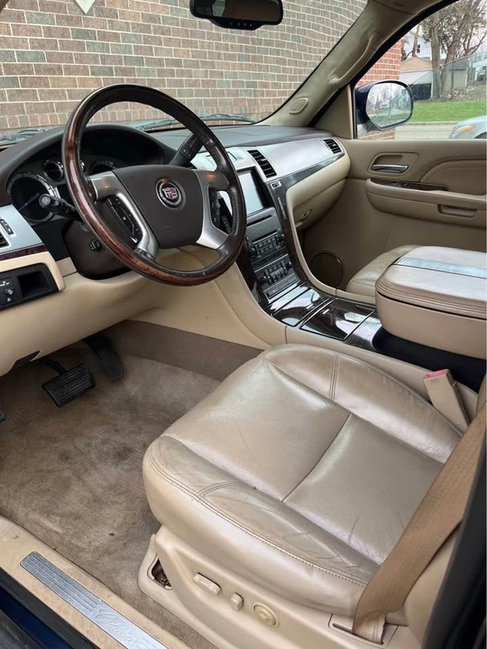 2009 Cadillac Escalade & EXT 3rd Gen - Image 6 of 9