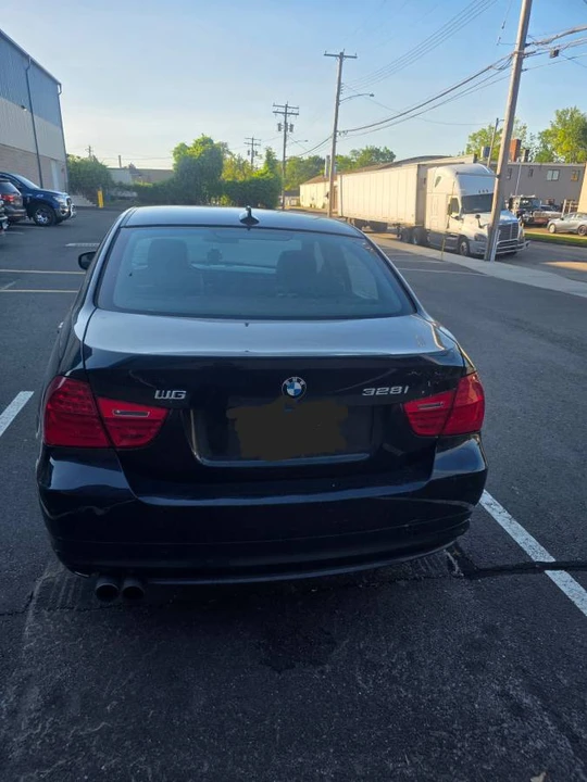 2011 BMW 3 Series - Image 3 of 7