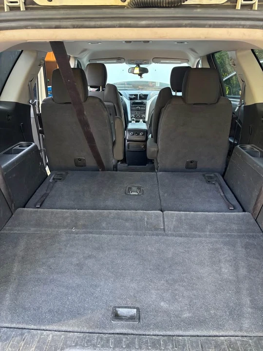 2011 Chevrolet Traverse - Image 10 of 10