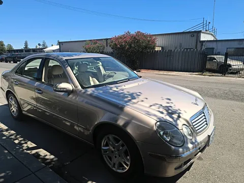 2003 Mercedes-Benz E320