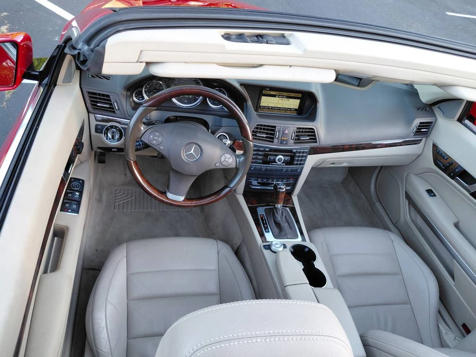2011 Mercedes-Benz C207/A207 E-Class Coupe & Convertible - Image 10 of 15