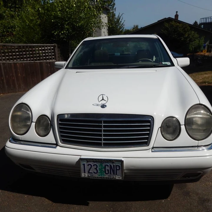 1998 Mercedes-Benz W210 E-Class - Image 2 of 23