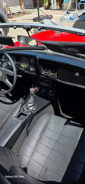 MG MGB Roadster - Image 4 of 10