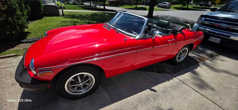 MG MGB Roadster - Image 2 of 10