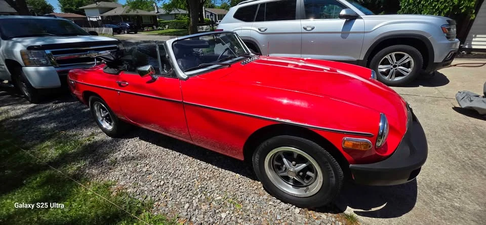 MG MGB Roadster - Image 3 of 10