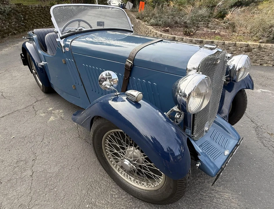 1934 Singer - Image 1 of 31