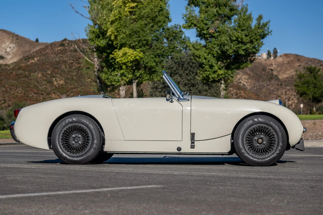 1961 Austin-Healey Sprite Mark I - Image 6 of 31