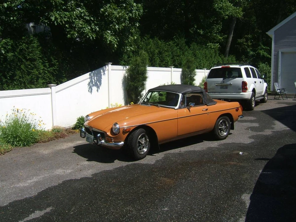 1974 MG MGB Roadster - Image 2 of 5