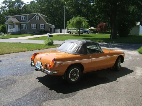 1974 MG MGB Roadster V6