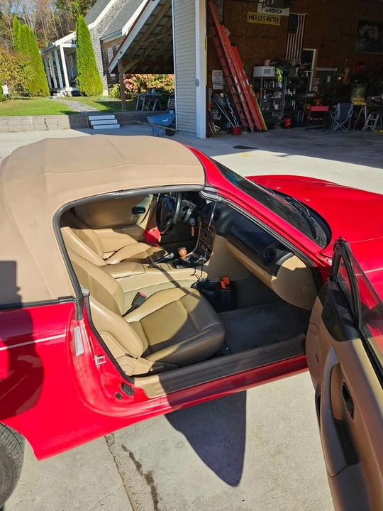 1999 Mazda NB MX-5 Miata - Image 2 of 5