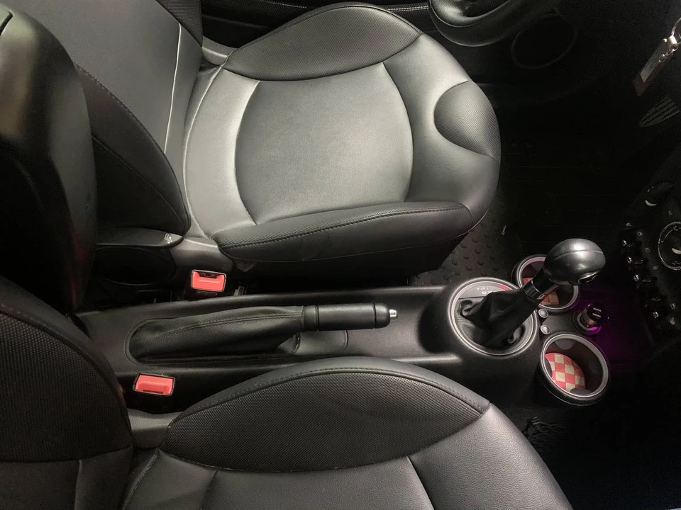 2012 Mini Clubman 1st Gen - Image 11 of 16