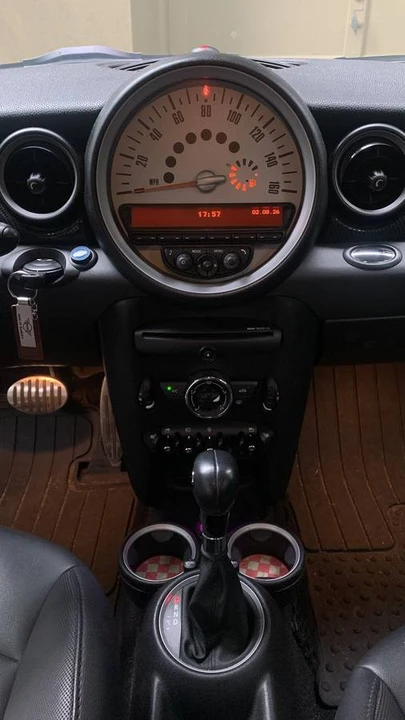 2012 Mini Clubman 1st Gen - Image 7 of 16