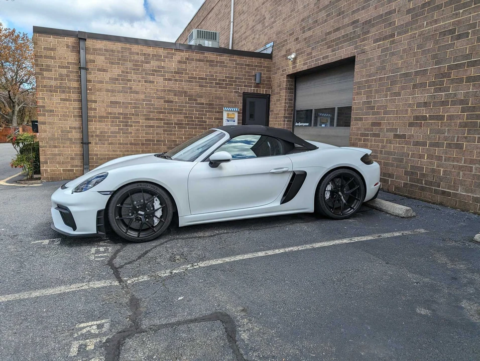2021 Porsche 718 Boxster Spyder - Image 14 of 24