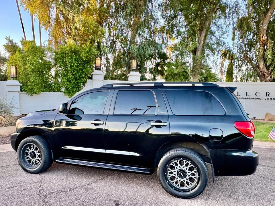 2011 Toyota Sequoia 2nd Gen - Image 4 of 20