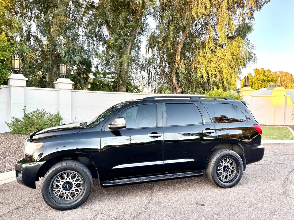 2011 Toyota Sequoia 2nd Gen - Image 16 of 20