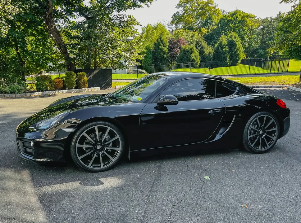 2016 Porsche 981 Cayman - Image 5 of 6