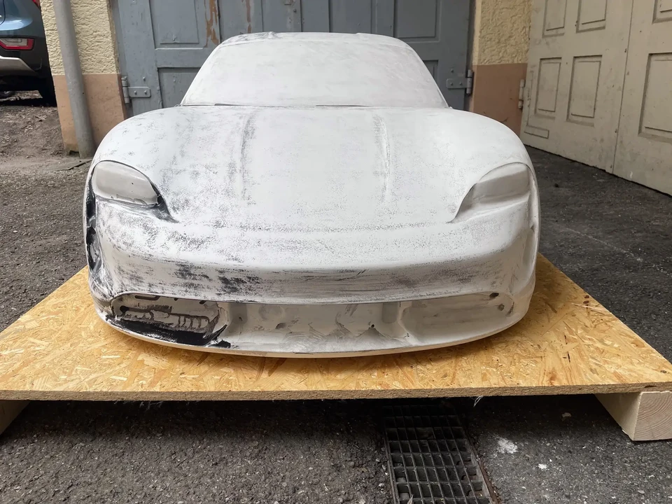 Porsche Taycan Turbo S - Image 3 of 31