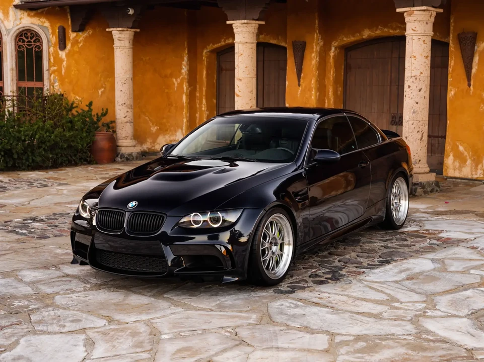 2010 BMW E93 M3 Convertible - Image 2 of 6
