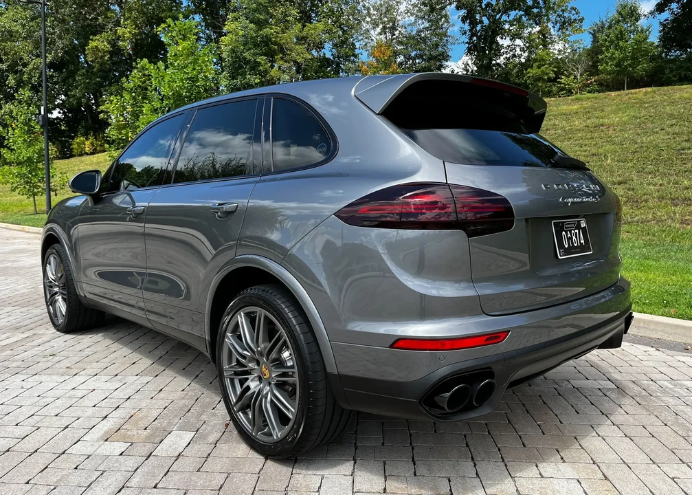 2017 Porsche 958 Cayenne Turbo S - Image 4 of 6