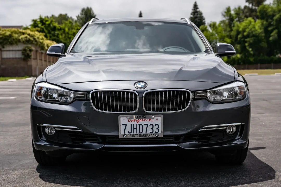 2015 BMW F31 3 Series Touring - Image 1 of 6