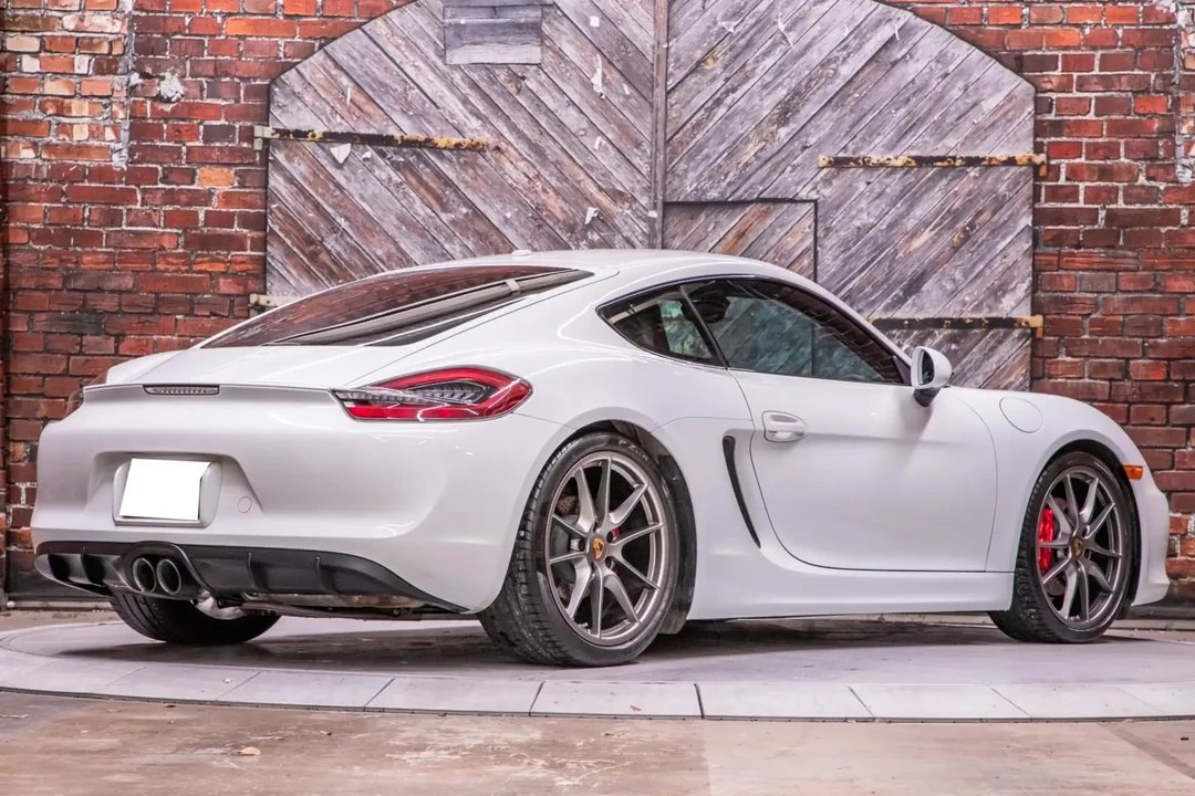 2016 Porsche 981 Cayman GTS - Image 5 of 6