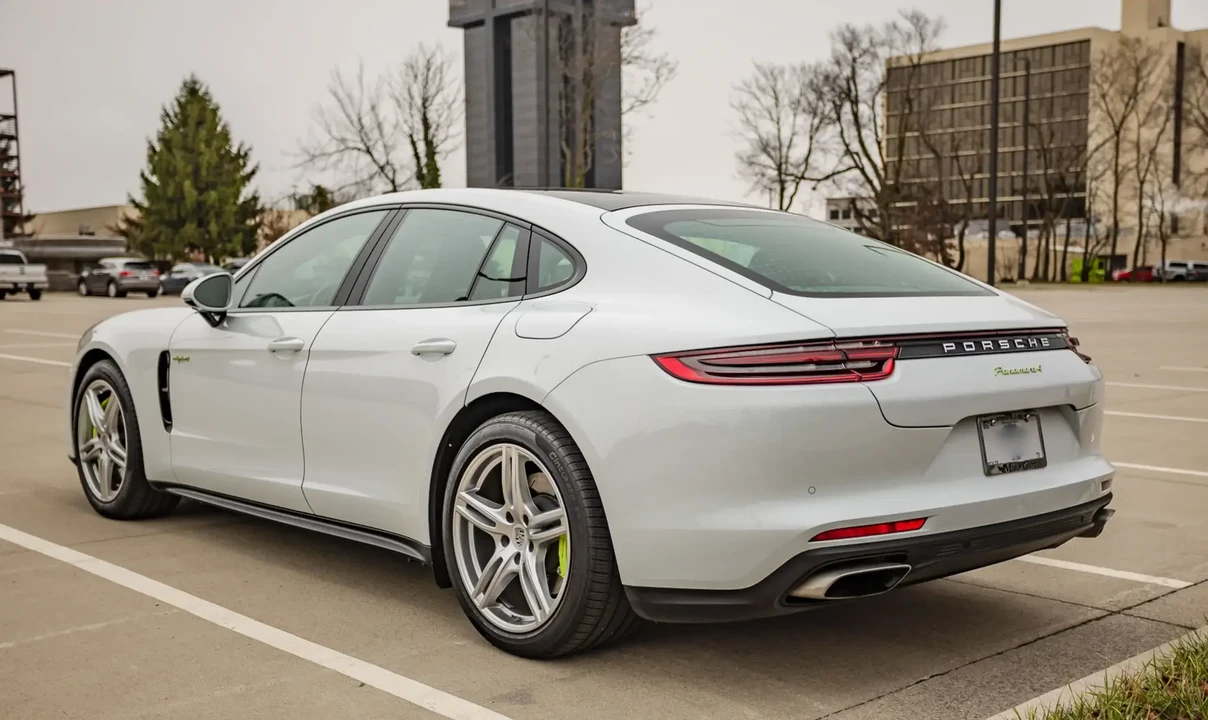 2018 Porsche 971 Panamera - Image 3 of 5