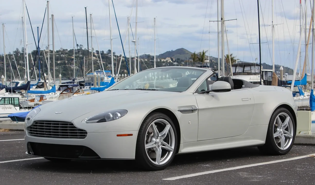 2016 Aston Martin V8 Vantage (2006-2017) - Image 3 of 6