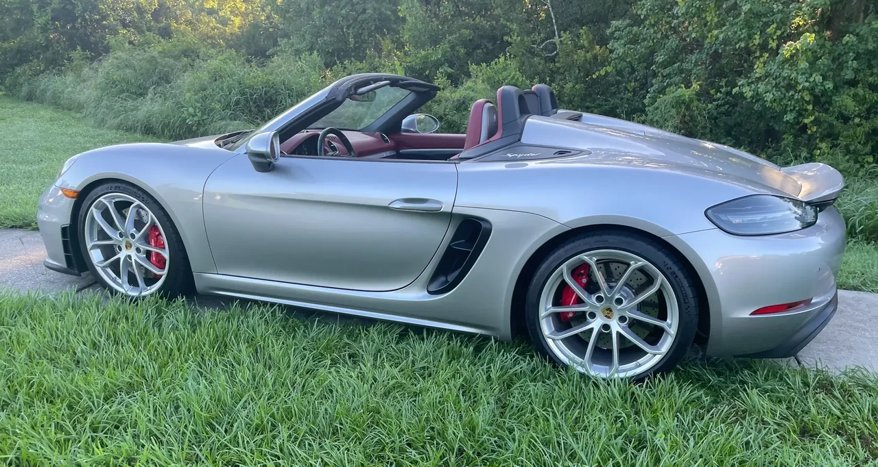 2022 Porsche 718 Boxster Spyder - Image 6 of 6