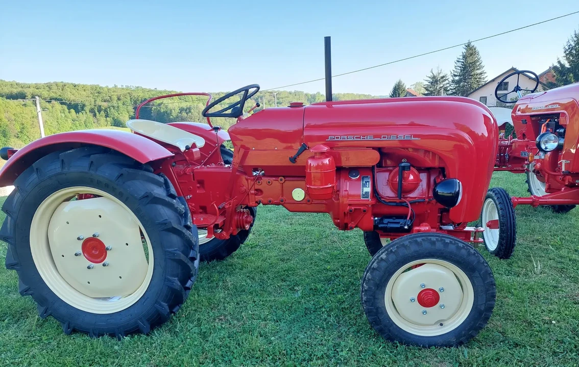 1961 Porsche Tractors - Image 6 of 6