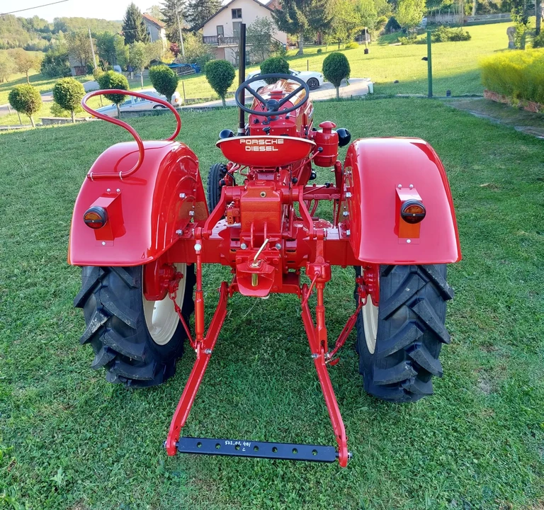1961 Porsche Tractors - Image 4 of 6