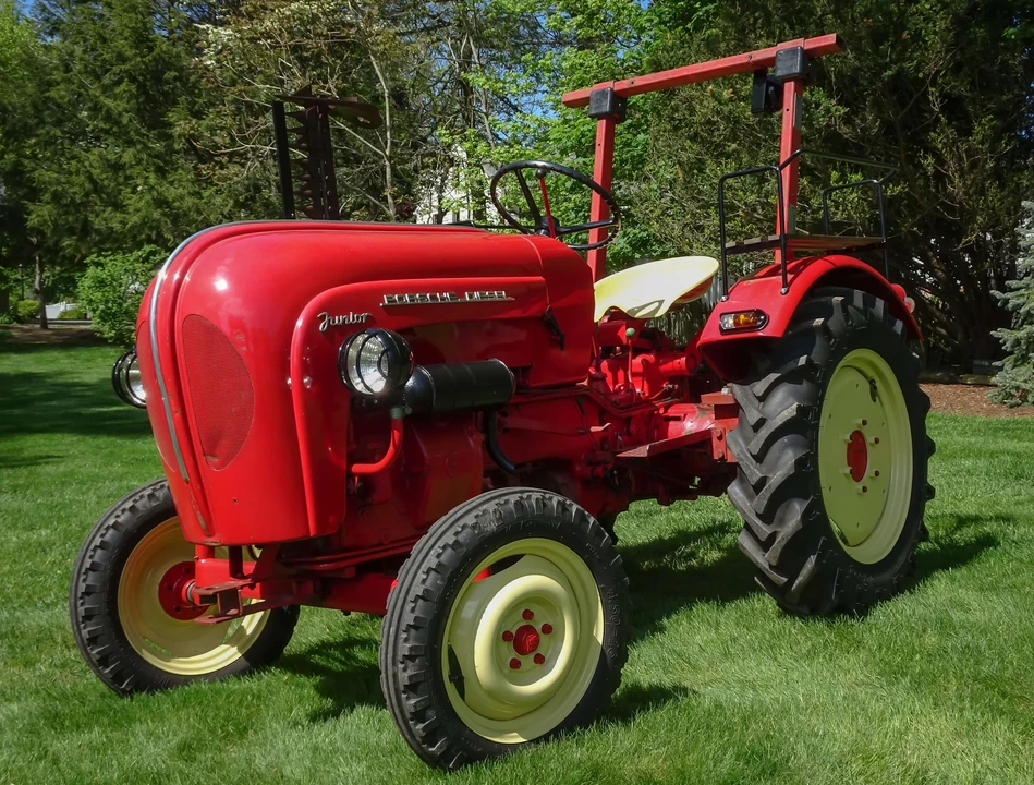1962 Porsche Tractors - Image 3 of 6