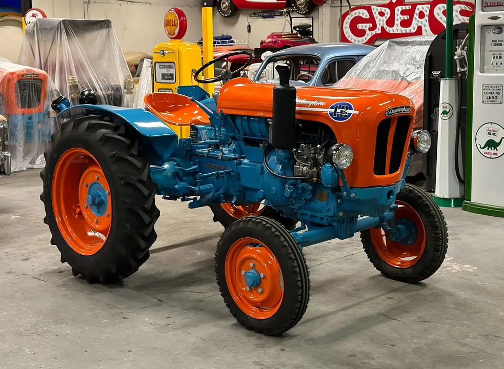 1963 Lamborghini Tractors - Image 2 of 6