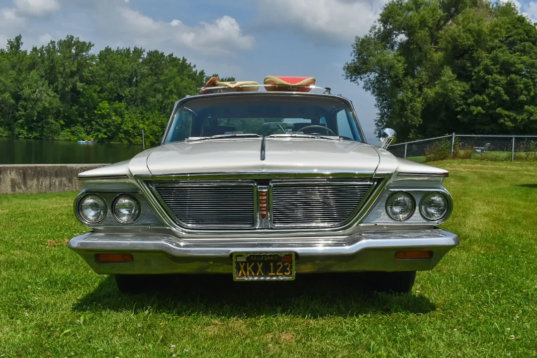 1964 Chrysler New Yorker - Image 2 of 6