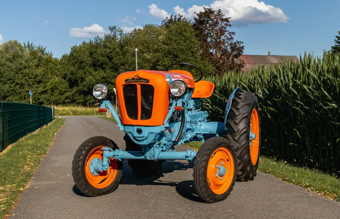 1965 Lamborghini Tractors - Image 3 of 6