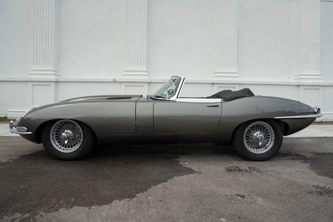 1967 Jaguar E-Type Series 1 - Image 6 of 6