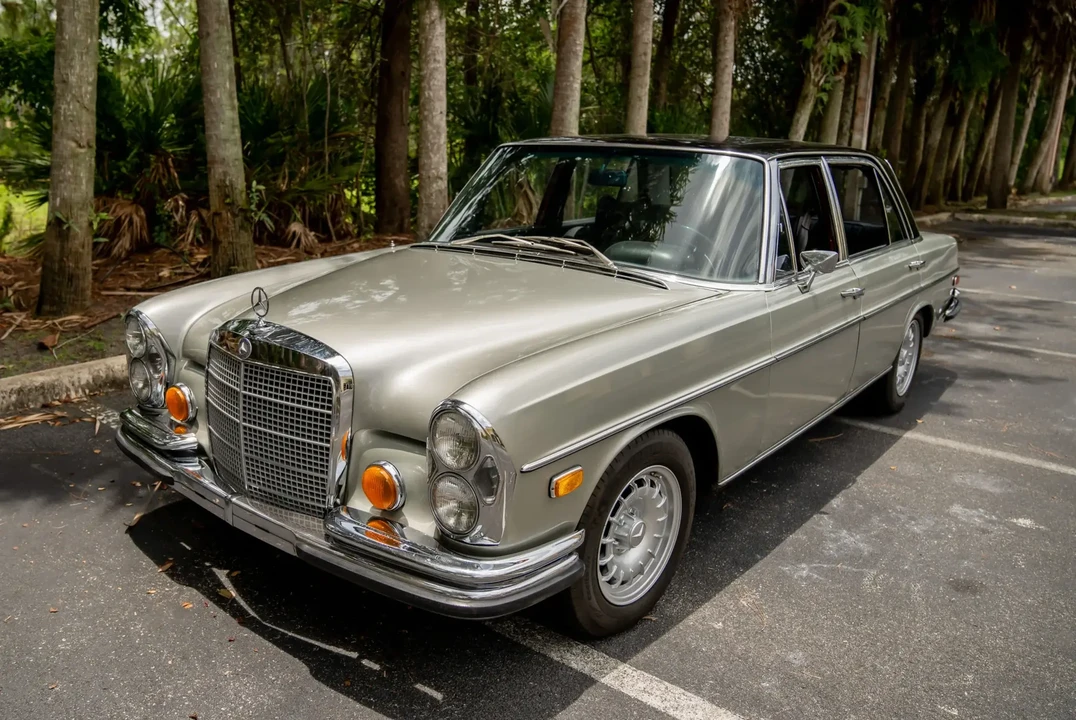 1970 Mercedes-Benz 300SEL 6.3 - Image 3 of 6