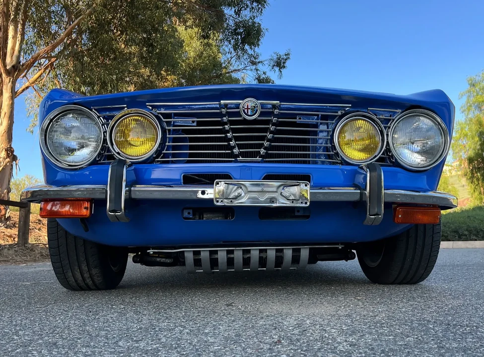 1974 Alfa Romeo 2000 GT Veloce - Image 2 of 6