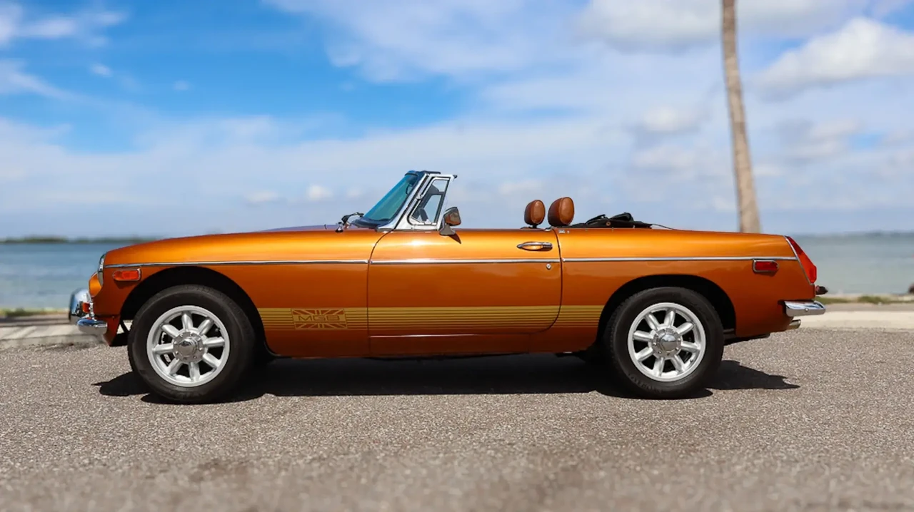 1974 MG MGB Roadster - Image 6 of 6