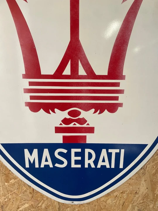 Maserati - Image 6 of 13