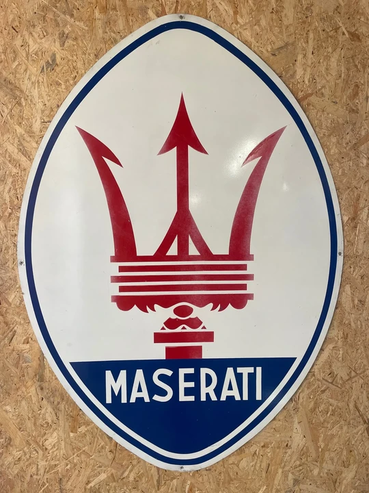 Maserati - Image 2 of 13