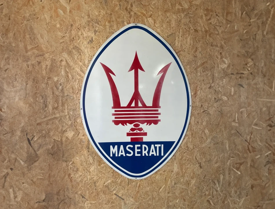 Maserati - Image 13 of 13