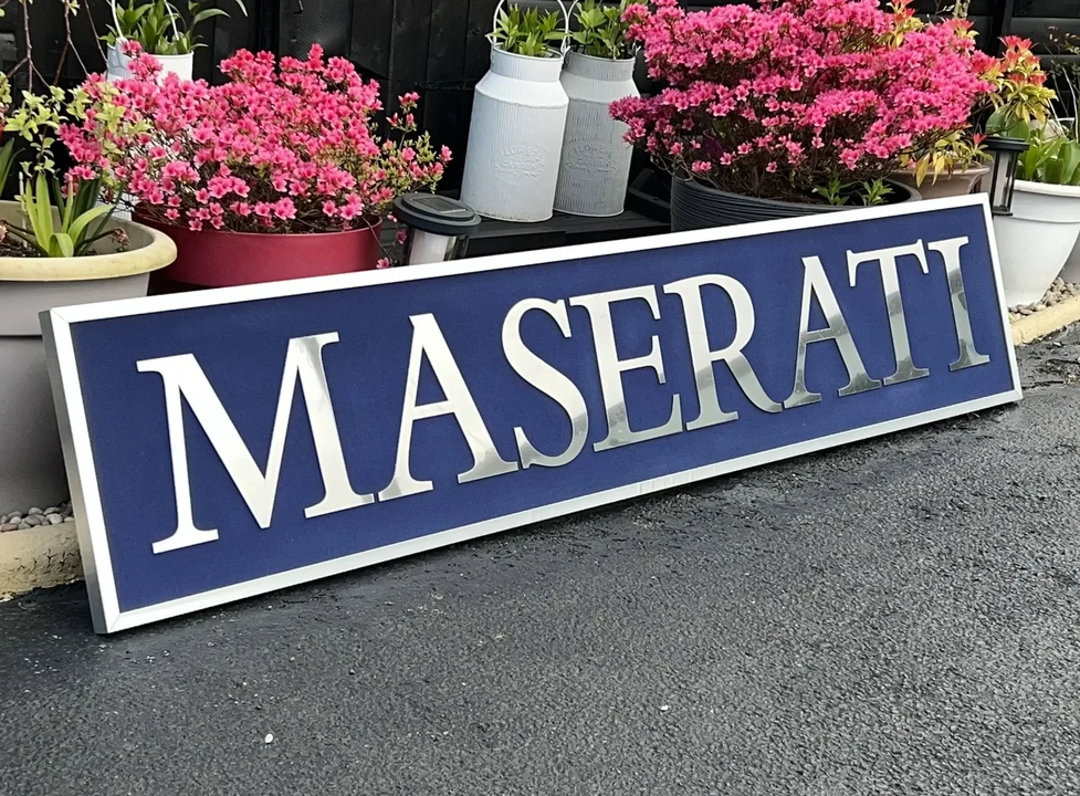 Maserati - Image 2 of 24