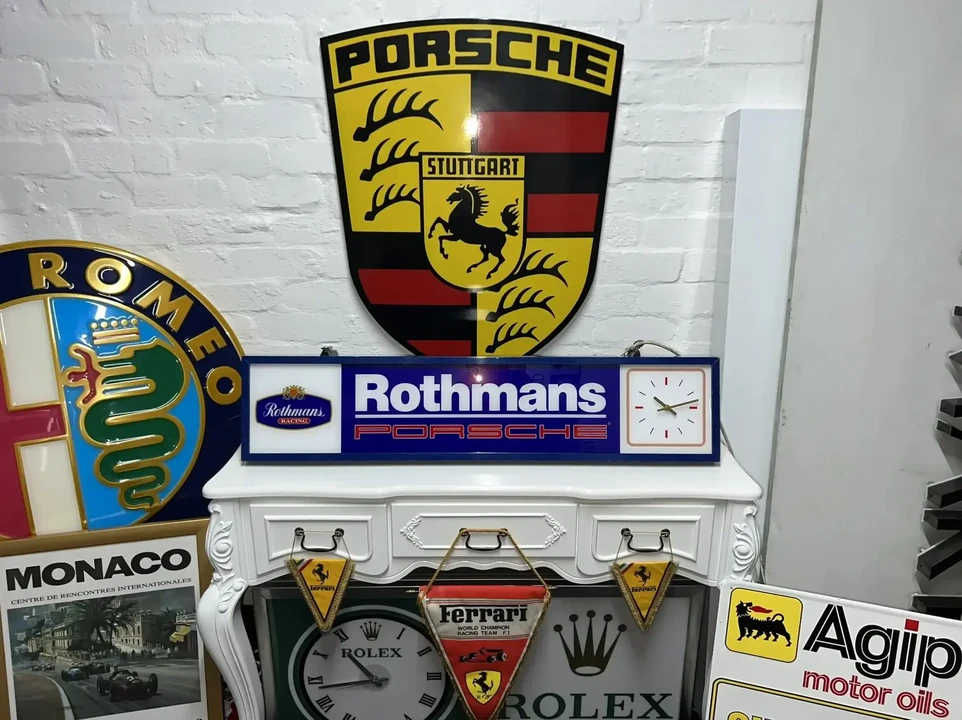Porsche - Image 12 of 25