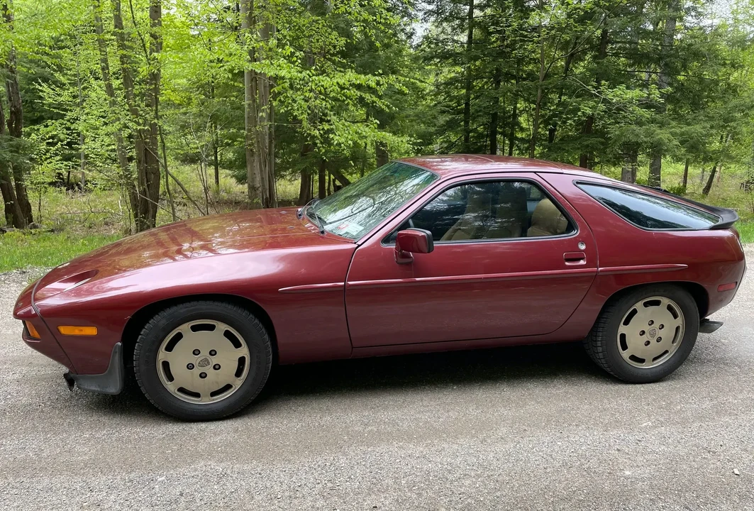1985 Porsche 928 S - Image 6 of 6