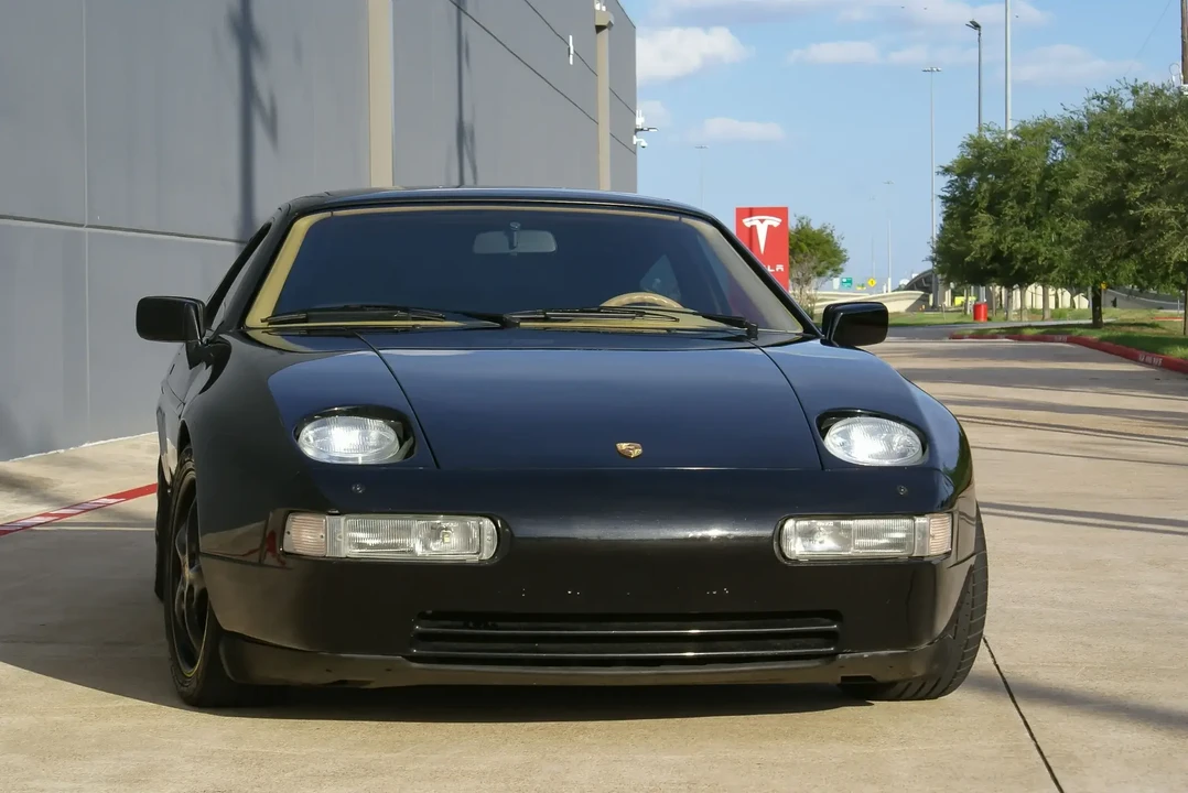 1988 Porsche 928 S4 - Image 2 of 6