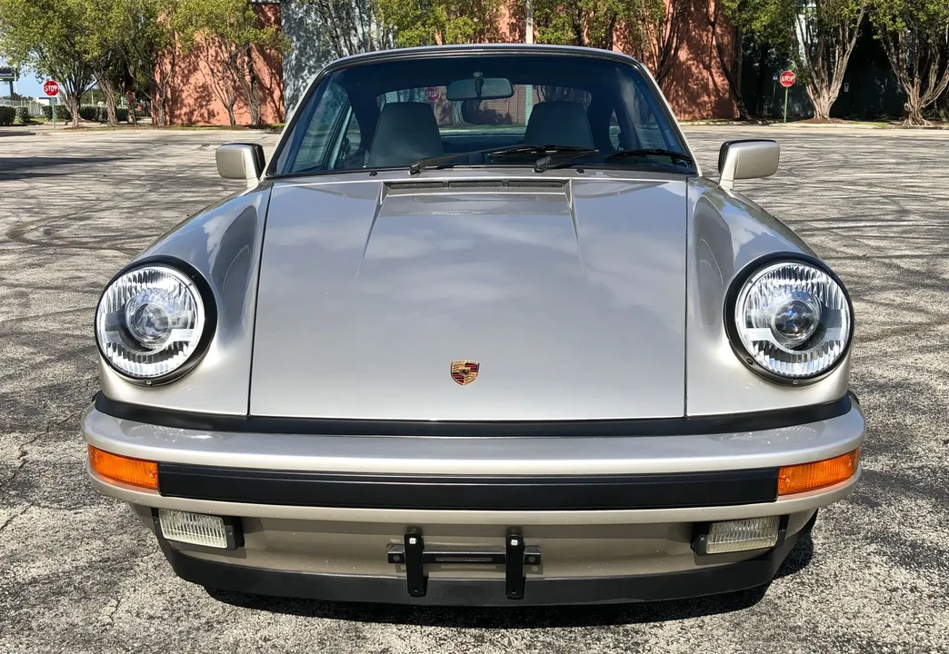 1989 Porsche 911 Carrera 3.2 - Image 4 of 6