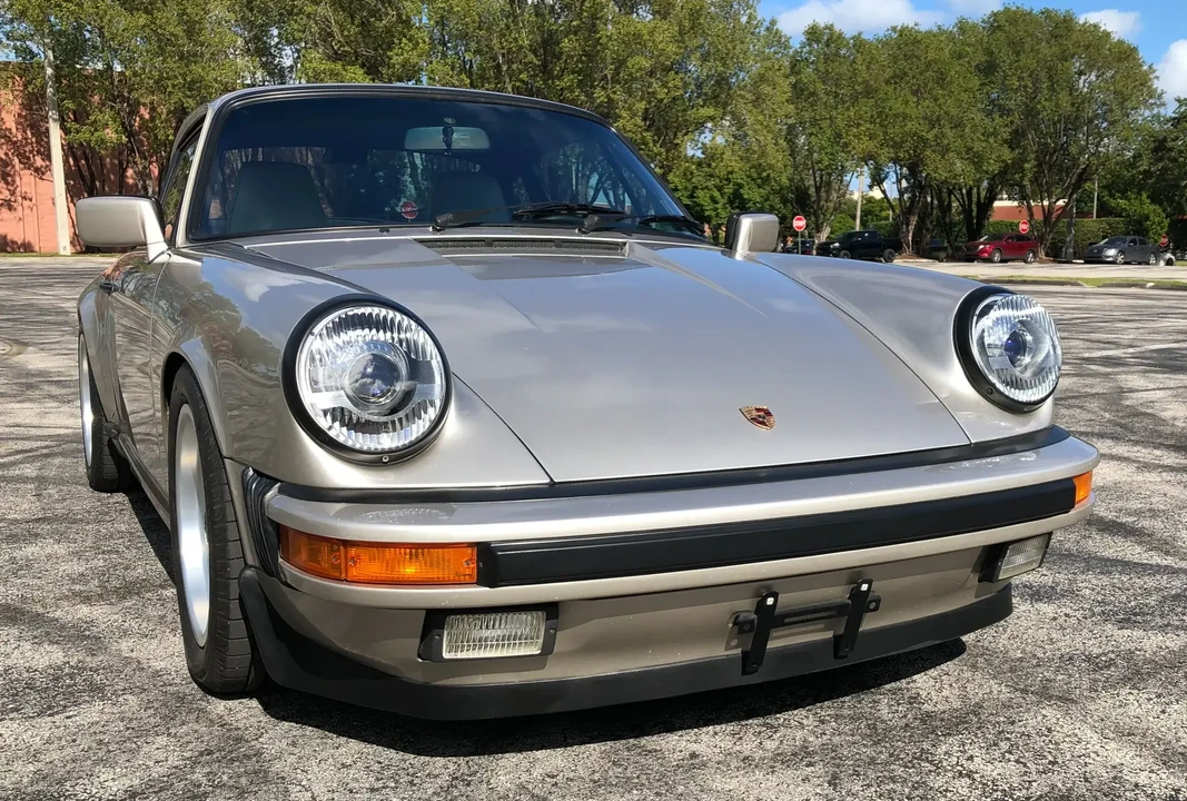 1989 Porsche 911 Carrera 3.2 - Image 2 of 6