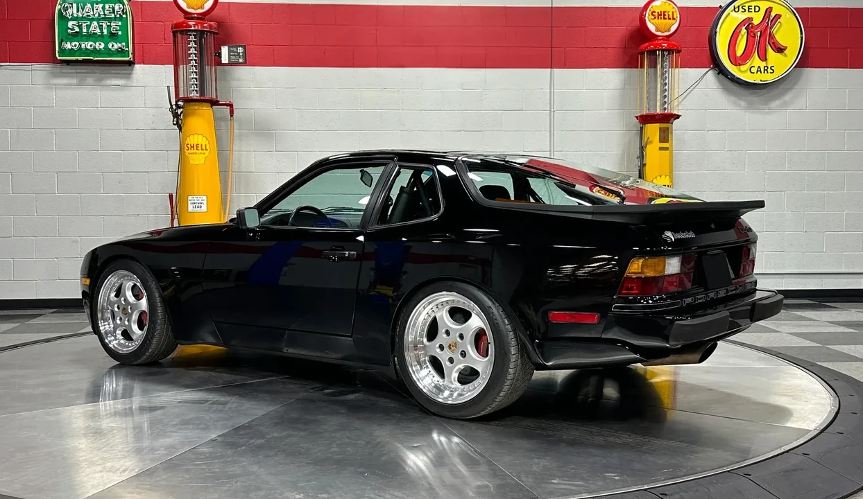 1989 Porsche 944 Turbo - Image 6 of 6